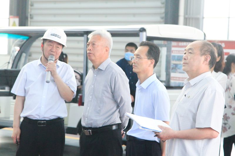 新乡市政协副主席张文慧一行莅临河南LEwin乐玩智能产业园调研