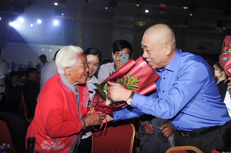 时光啊，，，请你不要中伤她