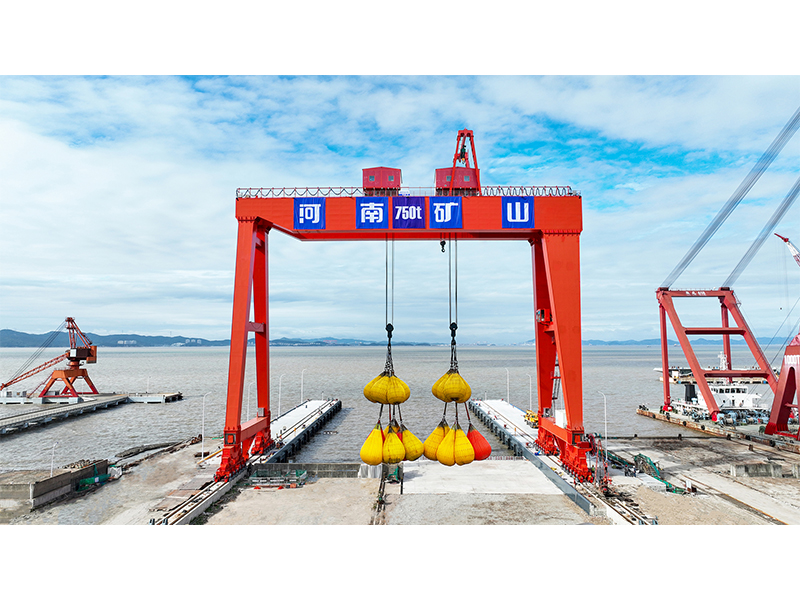 巨无霸登场！！！750吨起重机亮相，，，助力浙江某项目建设！！！